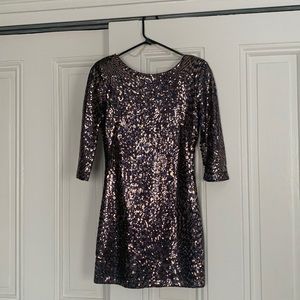 L’atiste by Amy 3/4 sleeve sequin mini dress